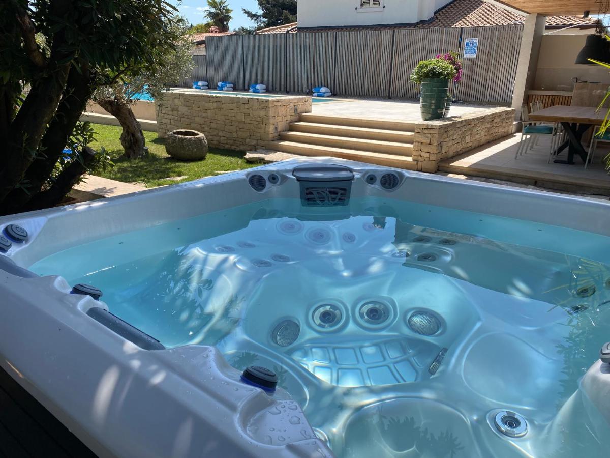 Residence Pecek Novigrad Istria Eksteriør billede